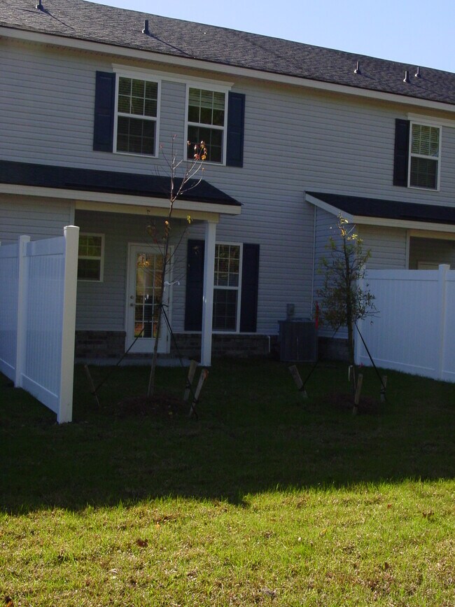 Foto del edificio - 104 Ventura Pl