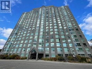 Building Photo - 2155 Burnhamthorpe Rd W