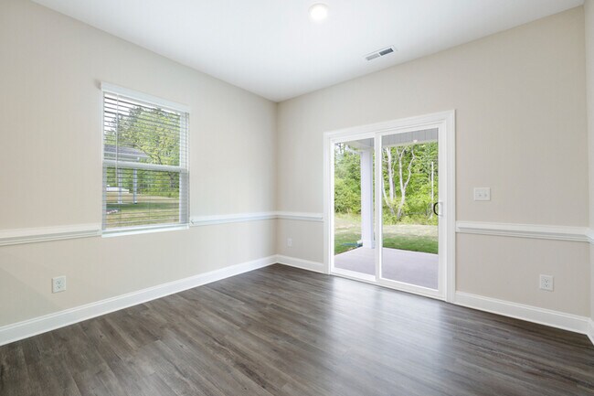 Foto del edificio - 7308 Vanover Dr