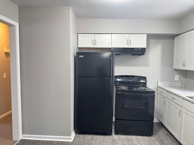 Foto del edificio - Great location 3 bedroom 1 bath home near ...
