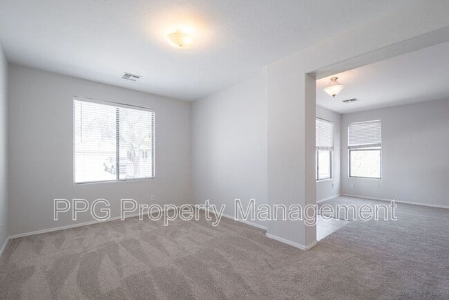 Building Photo - 15743 W Sierra St