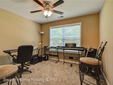 Building Photo - 3 br, 2 bath House - 812 Dunbar Cave Road