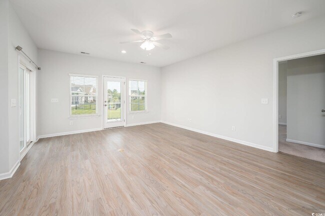 Building Photo - 741 Tattlesbury Dr