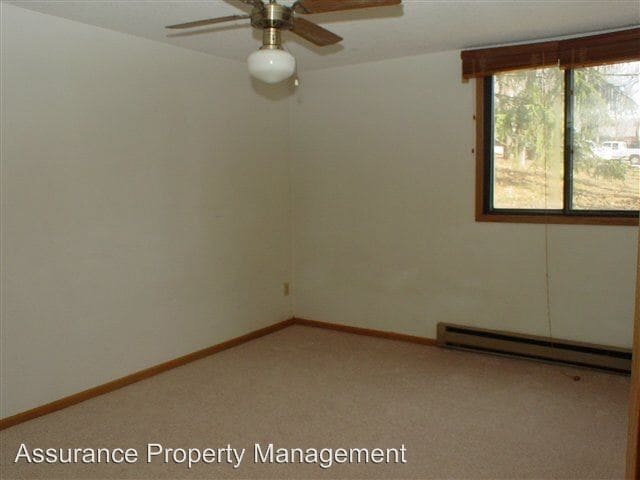 Building Photo - 810 Benton Dr