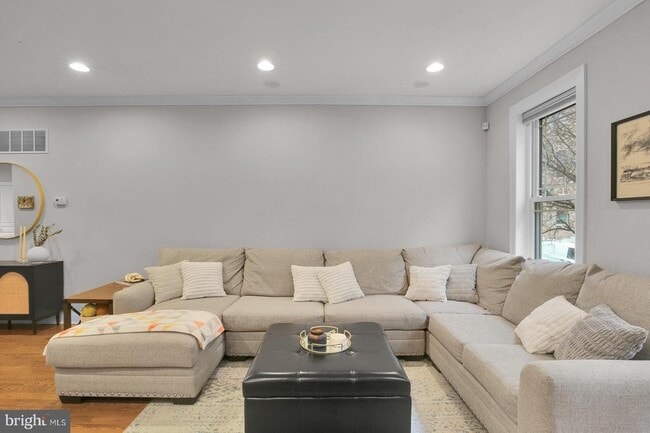 Building Photo - 1715 N Howard St