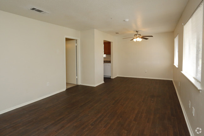 1BR,1BA - Glenmark Apartments