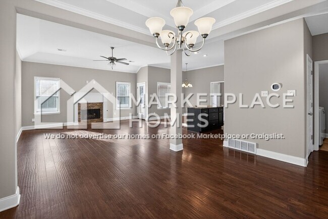 Foto del edificio - 8295 Blue Ridge Dr