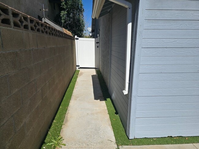 Building Photo - 2902 E Ave R12