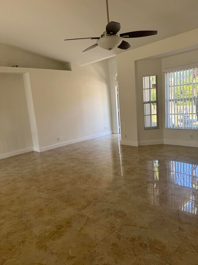 Foto del edificio - 3770 SW Darwin Blvd