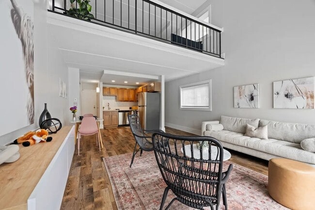 Building Photo - Fox Run Apartments