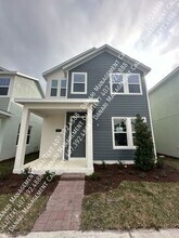 Building Photo - 427 Scotsman Pl