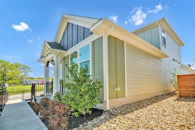 Building Photo - 5412 Golden Canary Ln, Austin, Texas 78723
