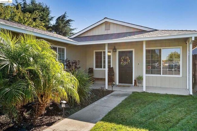 Foto del edificio - 4855 Edgewood Ct