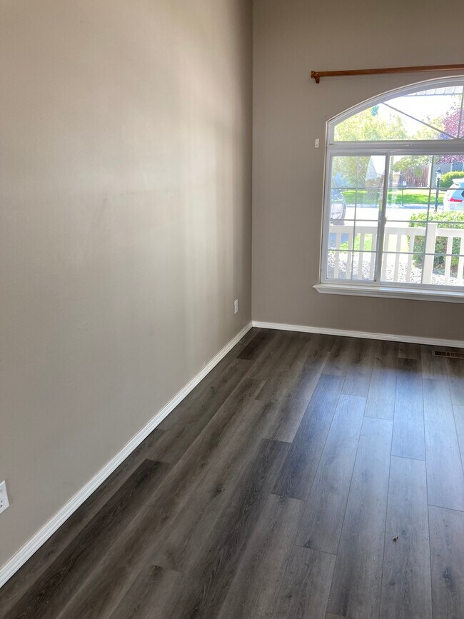 Building Photo - 8244 E Water Stone Ct