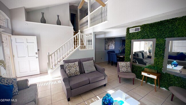 Building Photo - 11855 Stone Castle Dr