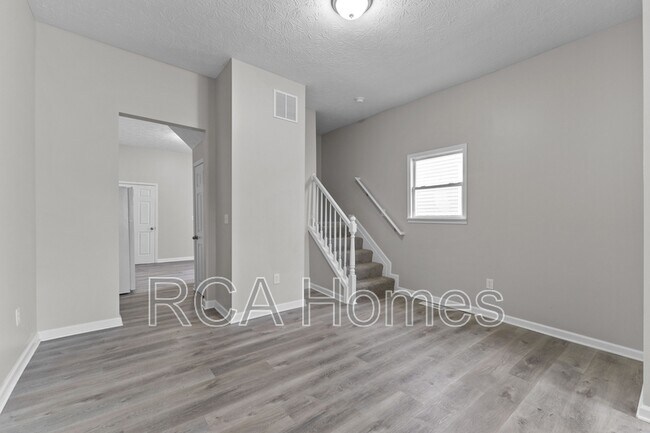 Foto del edificio - 2912 N Kenwood Ave