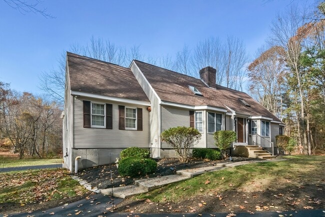 Building Photo - 474 Rochdale St