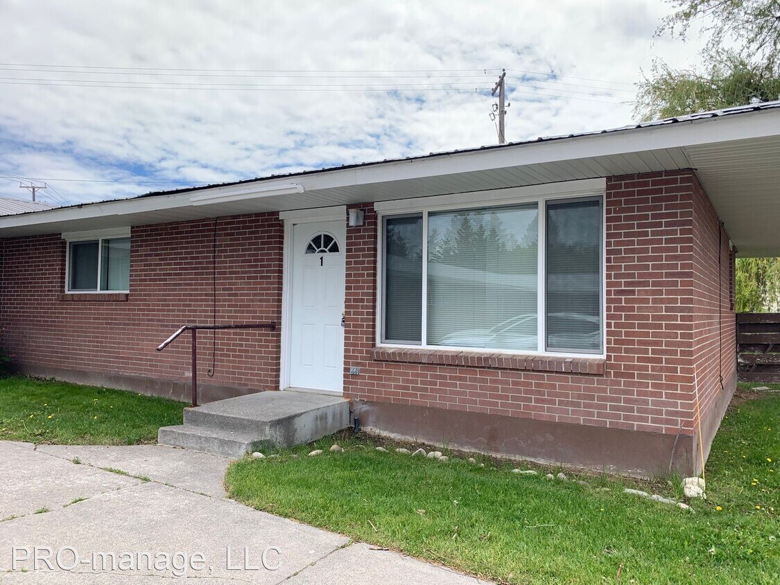 Foto principal - 719 Cambridge Dr