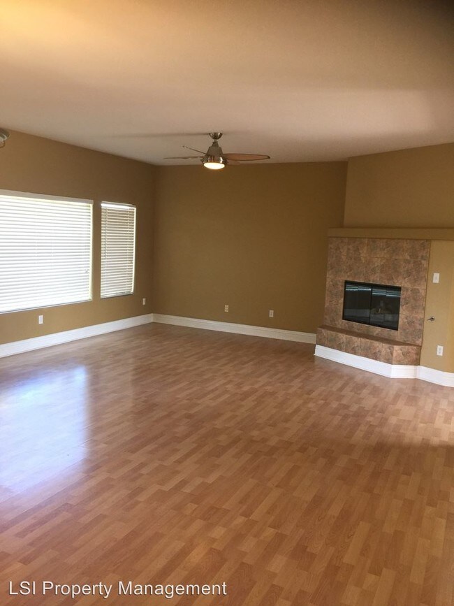 Foto del edificio - 10809 Garden Mist Dr