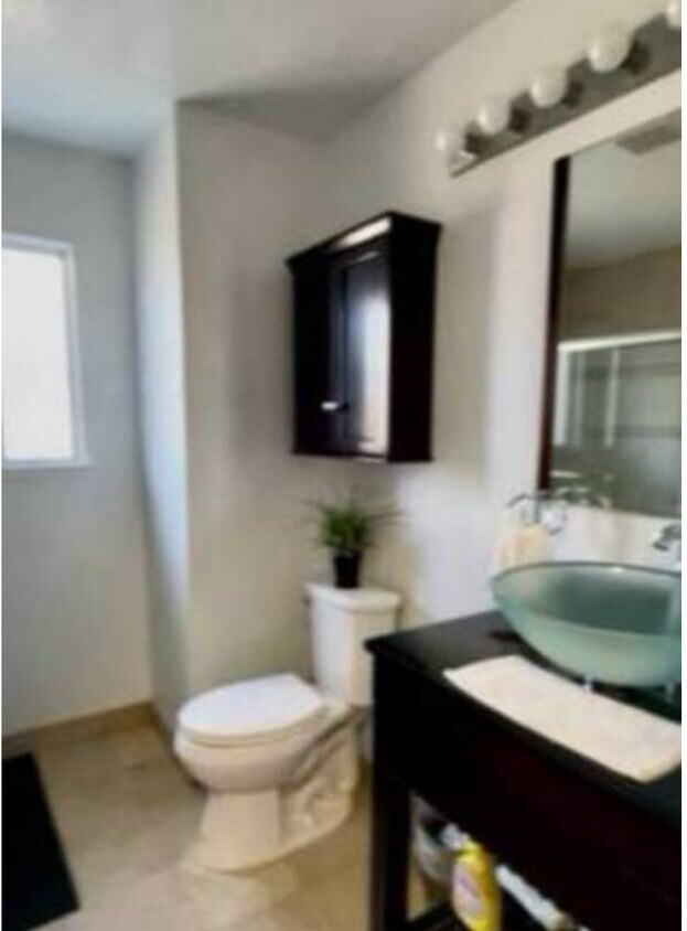 Foto del edificio - 2828 Woodbridge Way