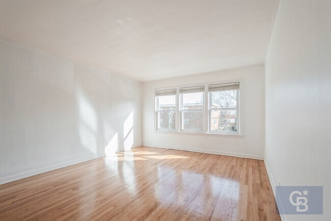 Foto del edificio - 6522 N Seeley Ave
