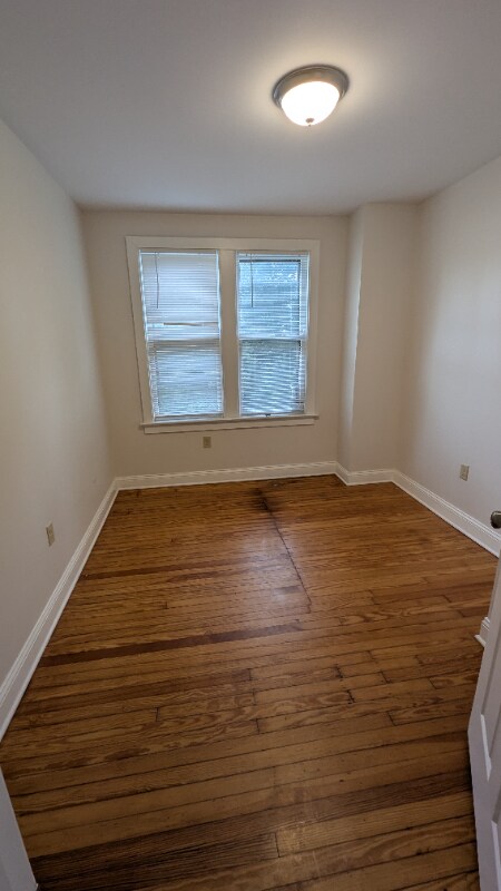 Foto del edificio - 615 Burr Oak St