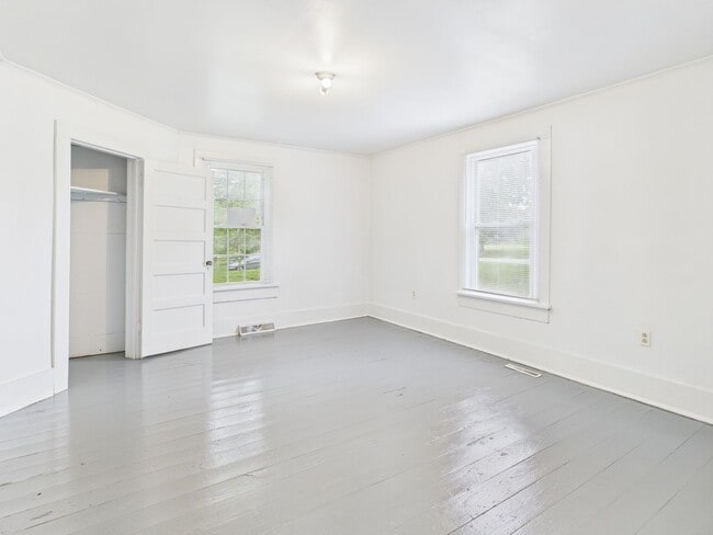 Building Photo - 404 Beech St