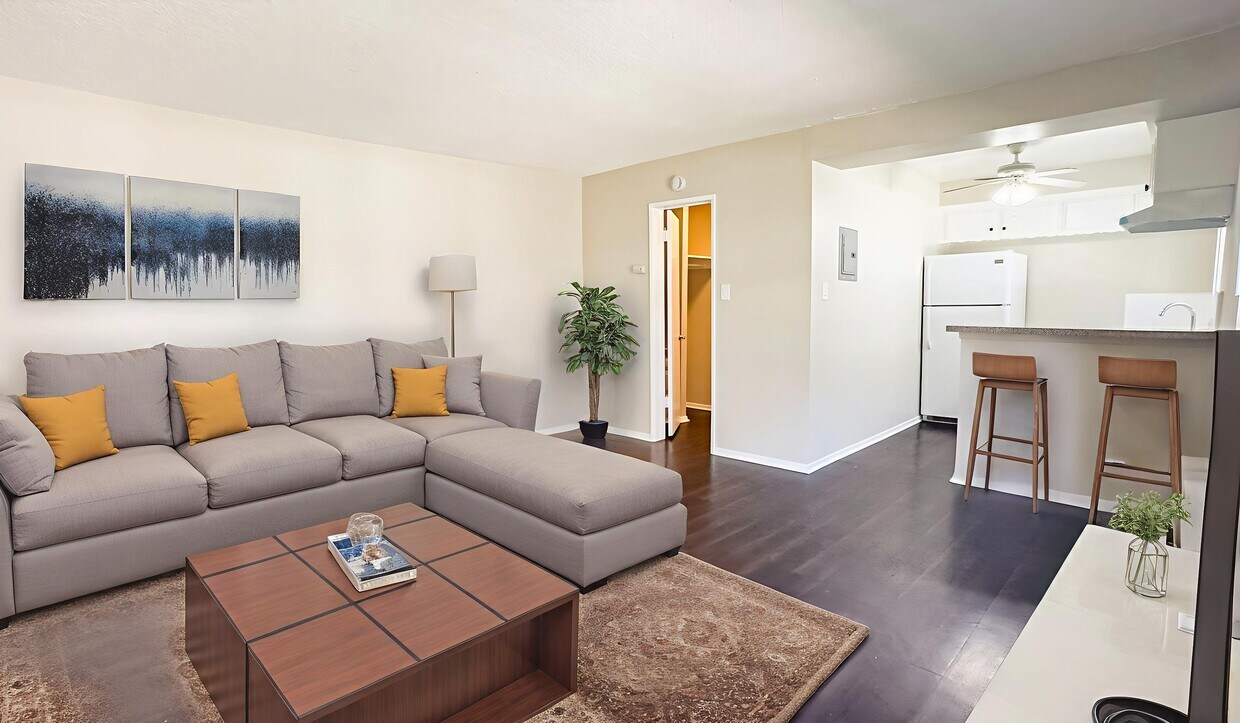 Foto principal - Park Plaza Apts
