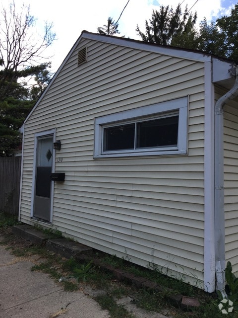 Building Photo - 1310 N 18th St