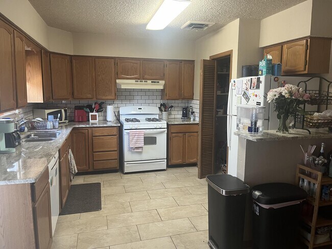 Foto del edificio - 3811 38th St