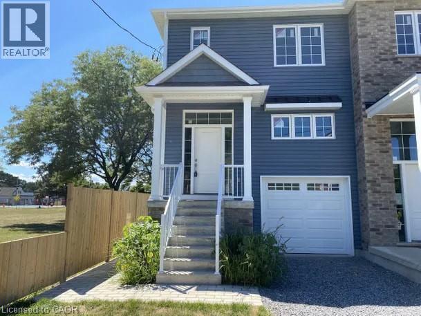 Photo principale - 18C MERIGOLD Street Unit# #UPPER