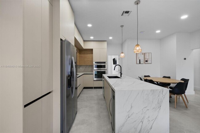 Foto del edificio - 4301 NW 4th St