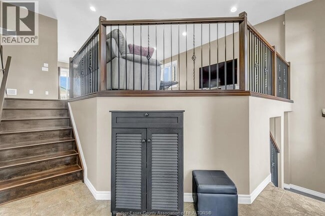 Building Photo - 420 Runstedler Dr