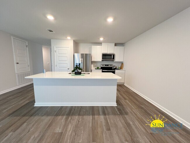 Foto del edificio - Spacious 4-Bedroom Home in Patriot Ridge with Community Perks!