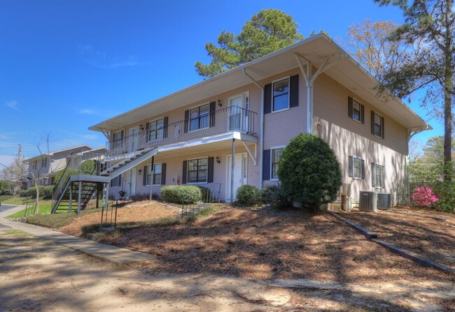 Building Photo - FIRST FULL MONTH FREE! Condominium in Fair...