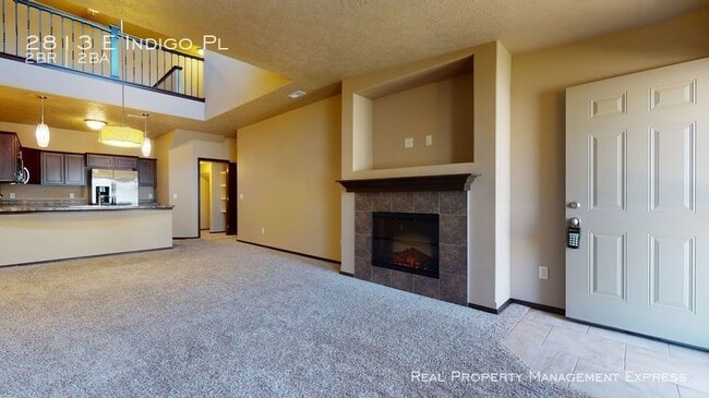 Building Photo - 2 Bed 2 Bath Townhouse with Attached Garage