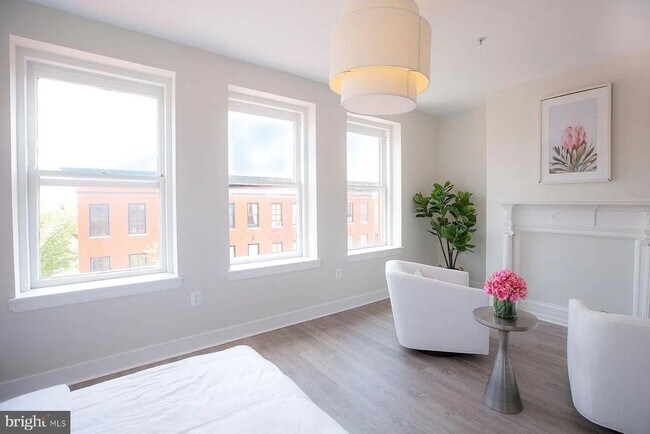 Foto del edificio - 1122 N Calvert St