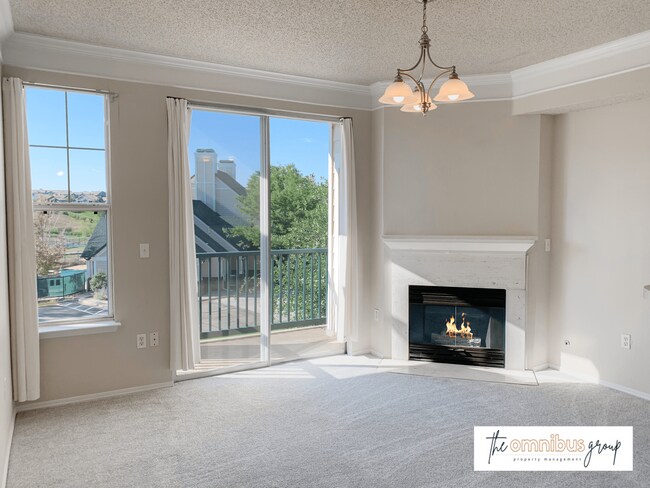 Building Photo - 2BD/2BA Condo in Superior!