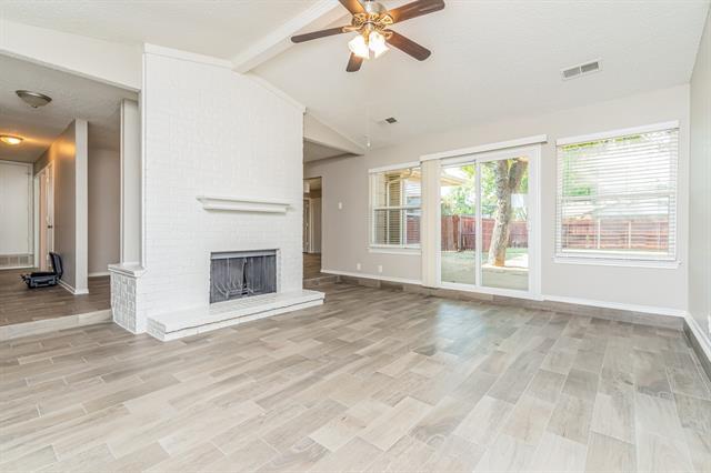 Foto del edificio - 1137 Wood Heights Dr