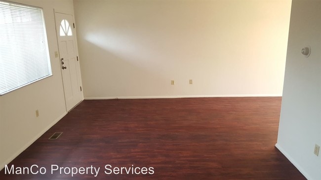Building Photo - 460 Burman Ave