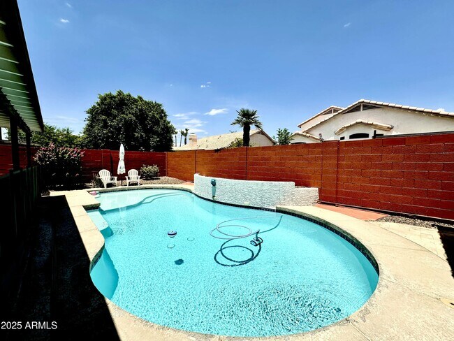 Building Photo - 4708 E Thunderhill Pl
