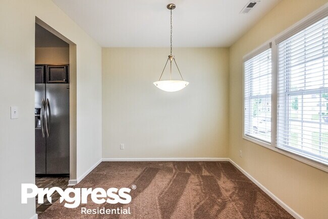 Building Photo - 3217 Royal Deeside Ct