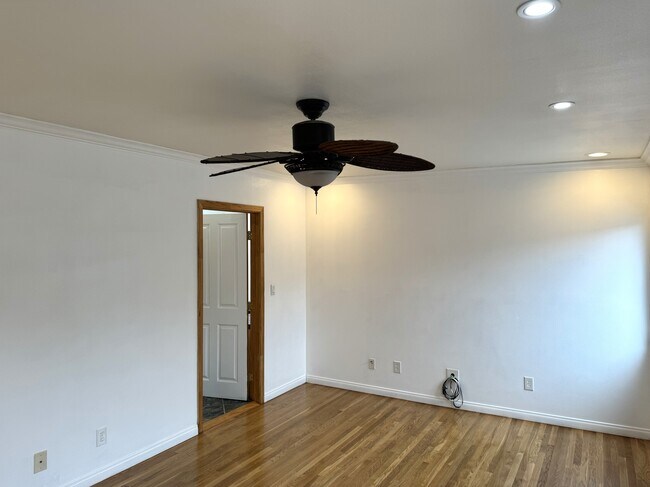 Bdrm - 621 Prospect Ave