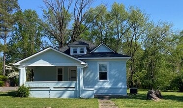 Building Photo - 1105 Ewing Blvd