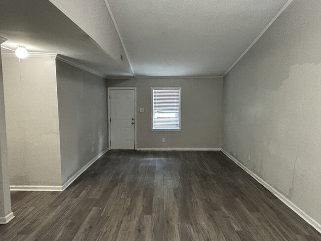 Foto del edificio - 616 Simpson St