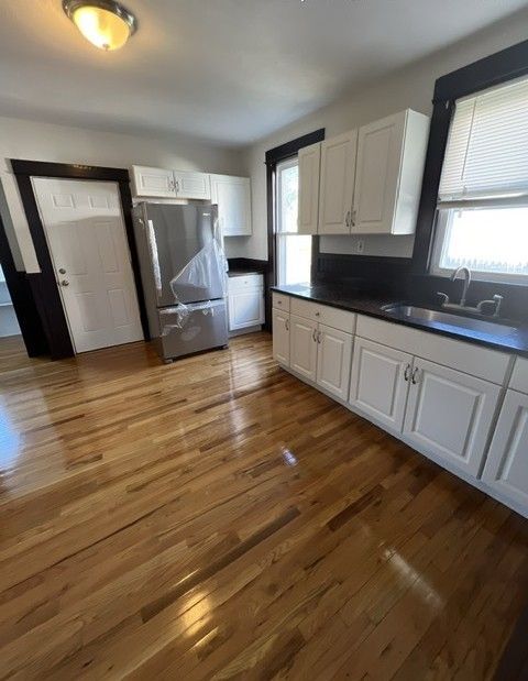 Foto del edificio - 48 Riverview Pl