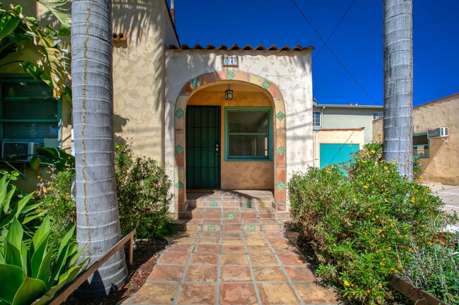 Building Photo - 1349 N Citrus Ave