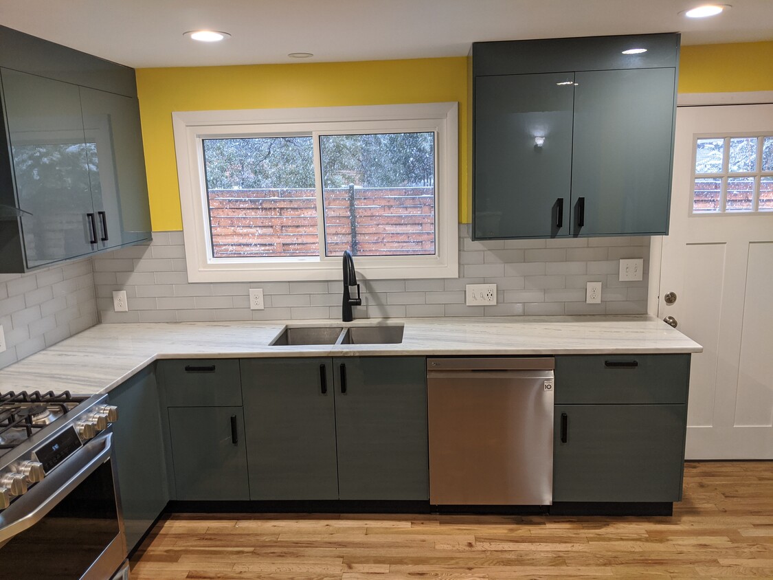 kitchen - 5893 Wadsworth Blvd