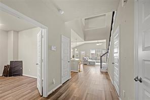 Building Photo - 618 Ellwood Terrace Ln