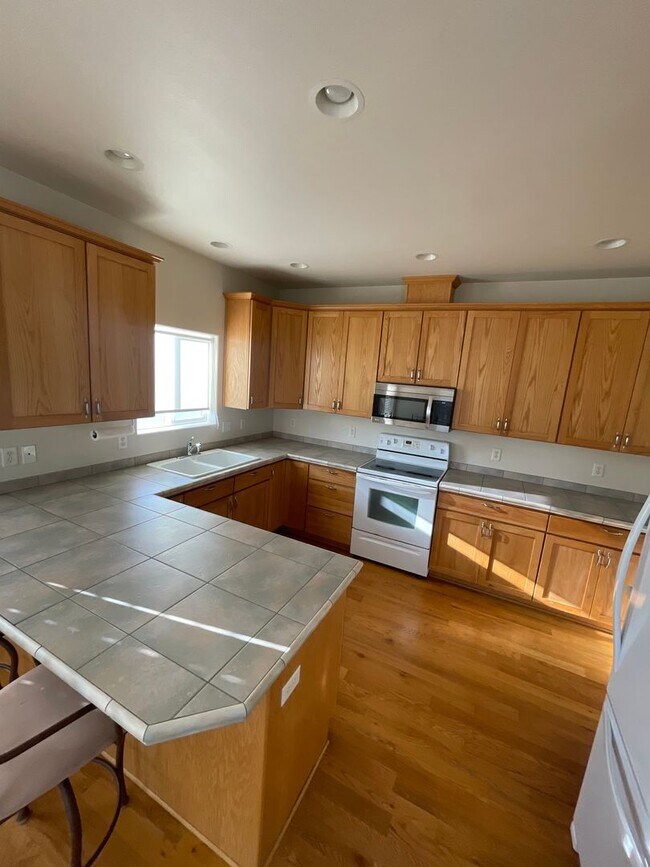 Foto del edificio - 3 Bedroom Home in North Albany!